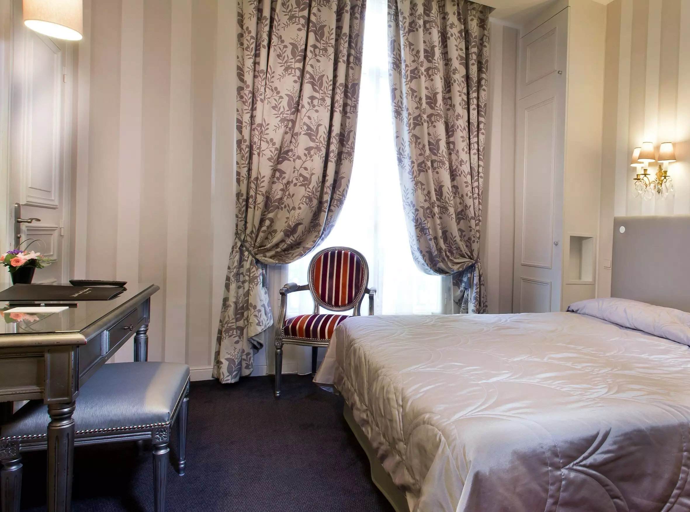 هتل Hôtel Saint Pétersbourg Opéra پاریس