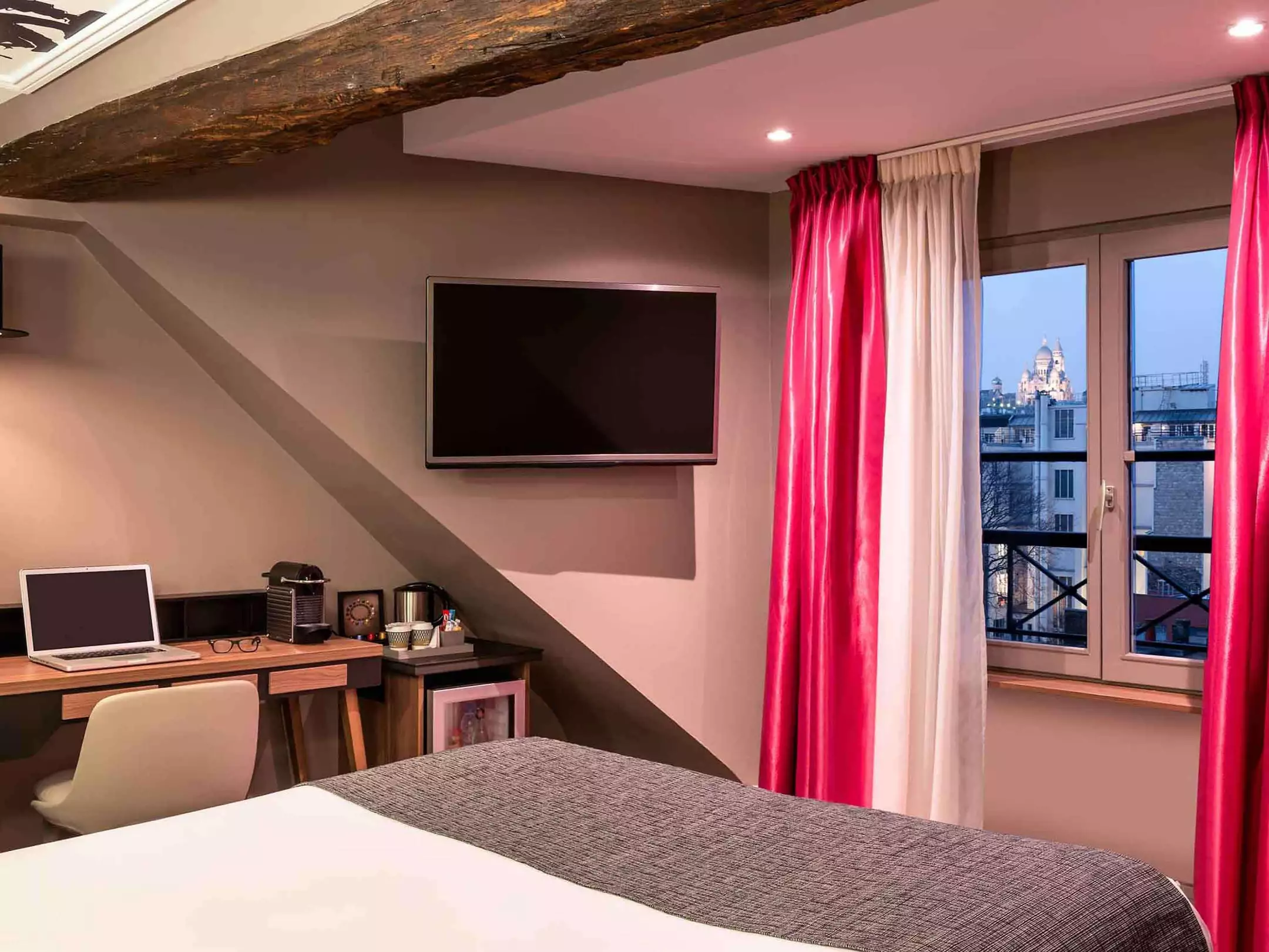 Alibaba https://cdn.alibaba.ir/ostorage/hotel-accommodation-images/6888d56eac13a7ed0d85ee67_Paris-Mercure-Paris-Opera-Grands-Boulevards-Hotel-0.webp