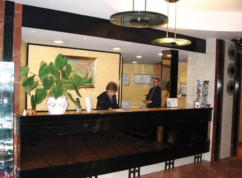 Alibaba https://cdn.alibaba.ir/ostorage/hotel-accommodation-images/6888d5d9ac13a7ed0d85ef70_Paris-Opera-Lafayette-0.webp