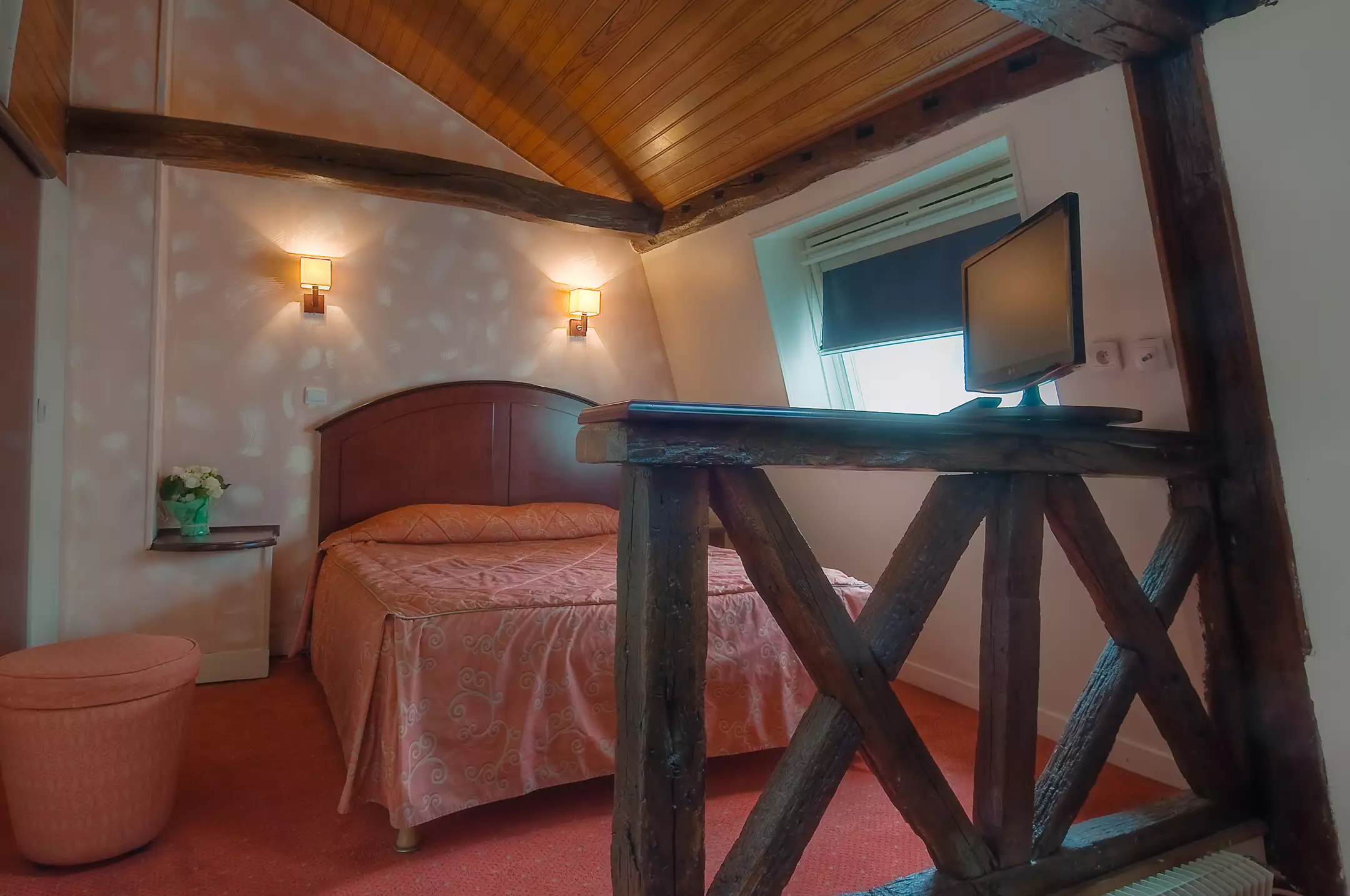 هتل Hotel Le Faubourg پاریس