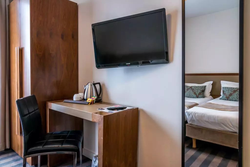 هتل Art Eiffel پاریس