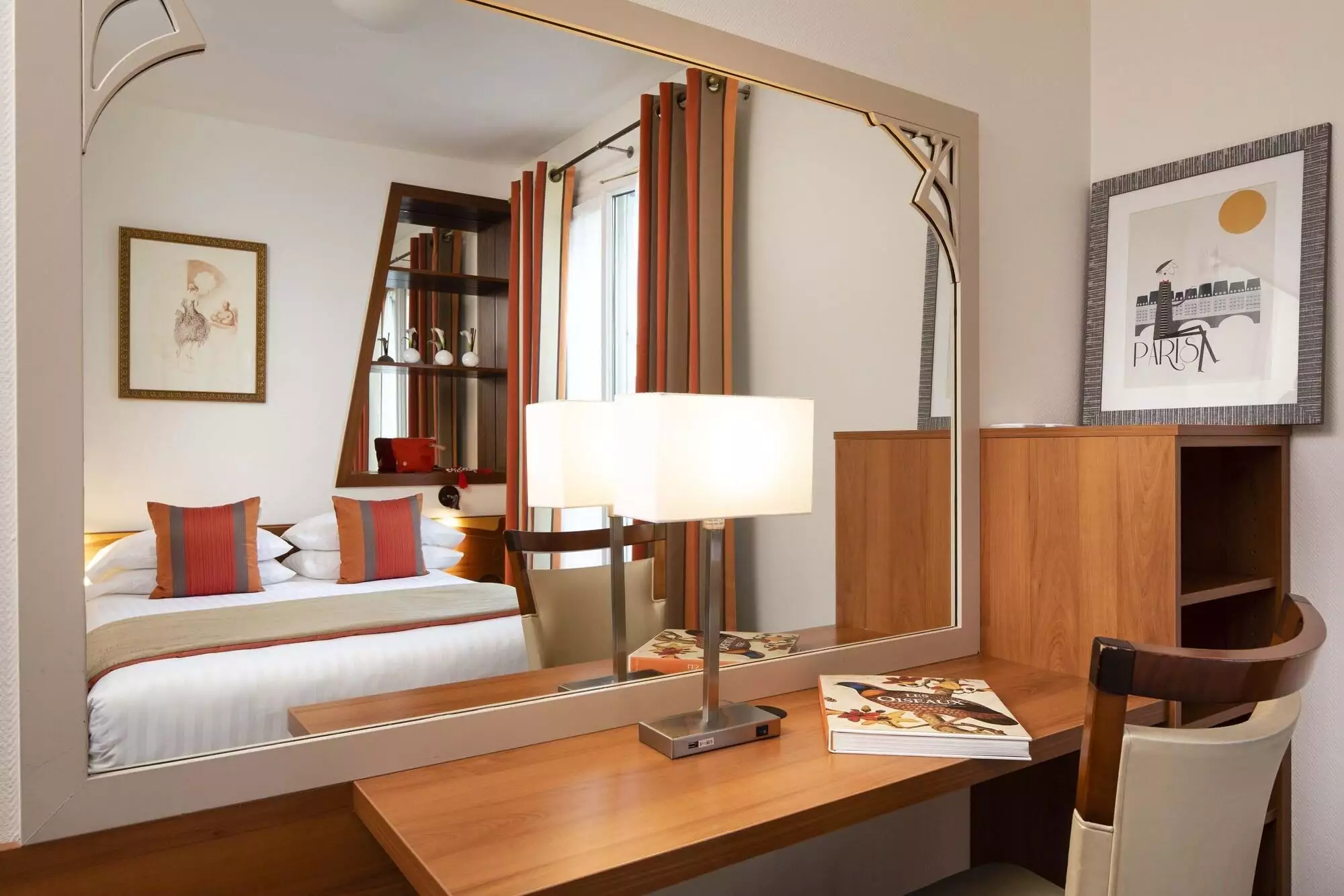 هتل Grand Hotel des Balcons پاریس