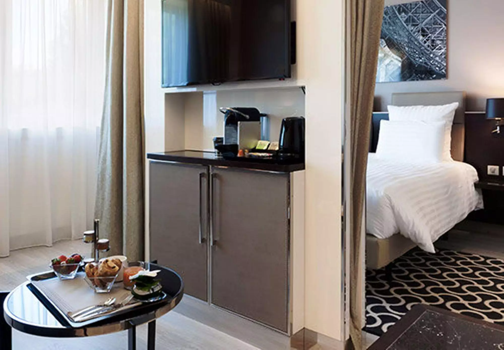 هتل AC Hotel Paris Porte Maillot پاریس