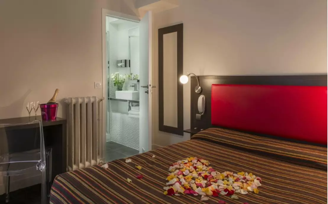 Alibaba https://cdn.alibaba.ir/ostorage/hotel-accommodation-images/6888da95ac13a7ed0d85fb5e_Paris-Grand-Hotel-Leveque-0.webp