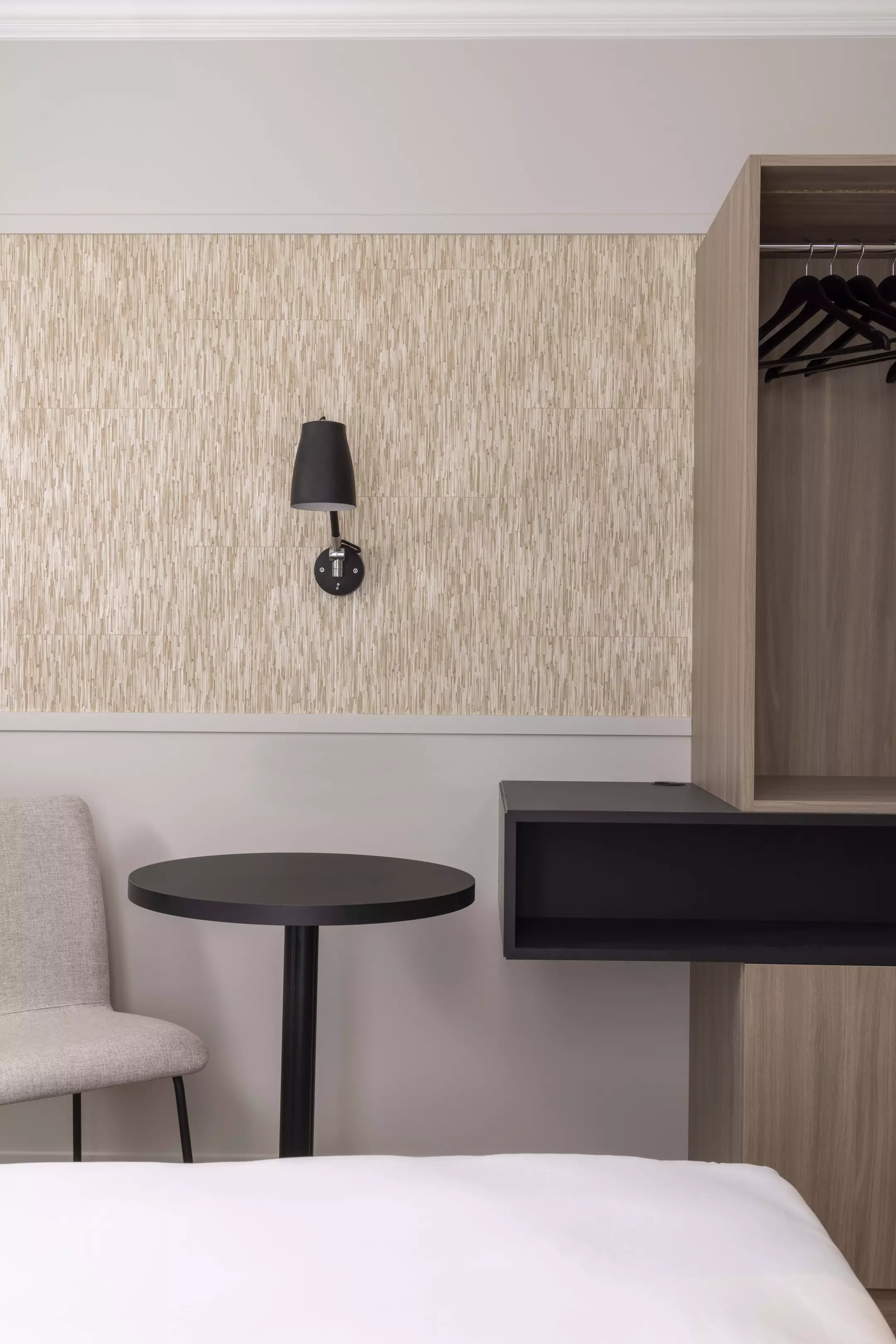 هتل Grand Hotel Leveque پاریس