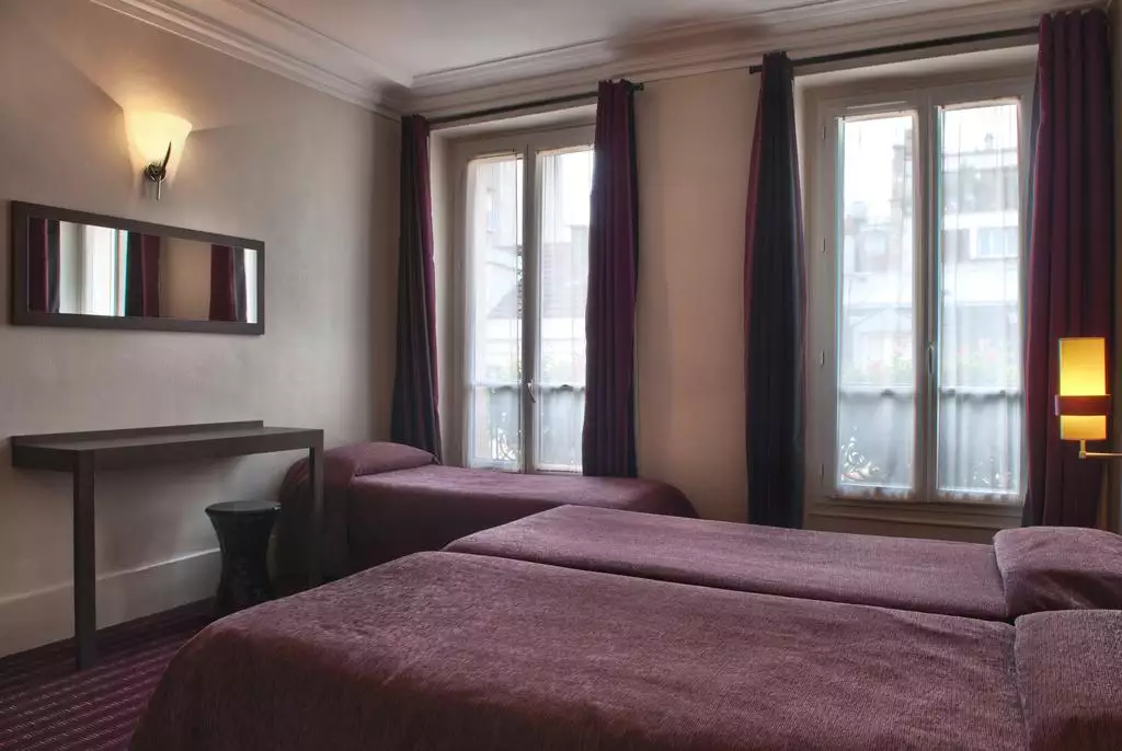 هتل Grand Hotel Leveque پاریس