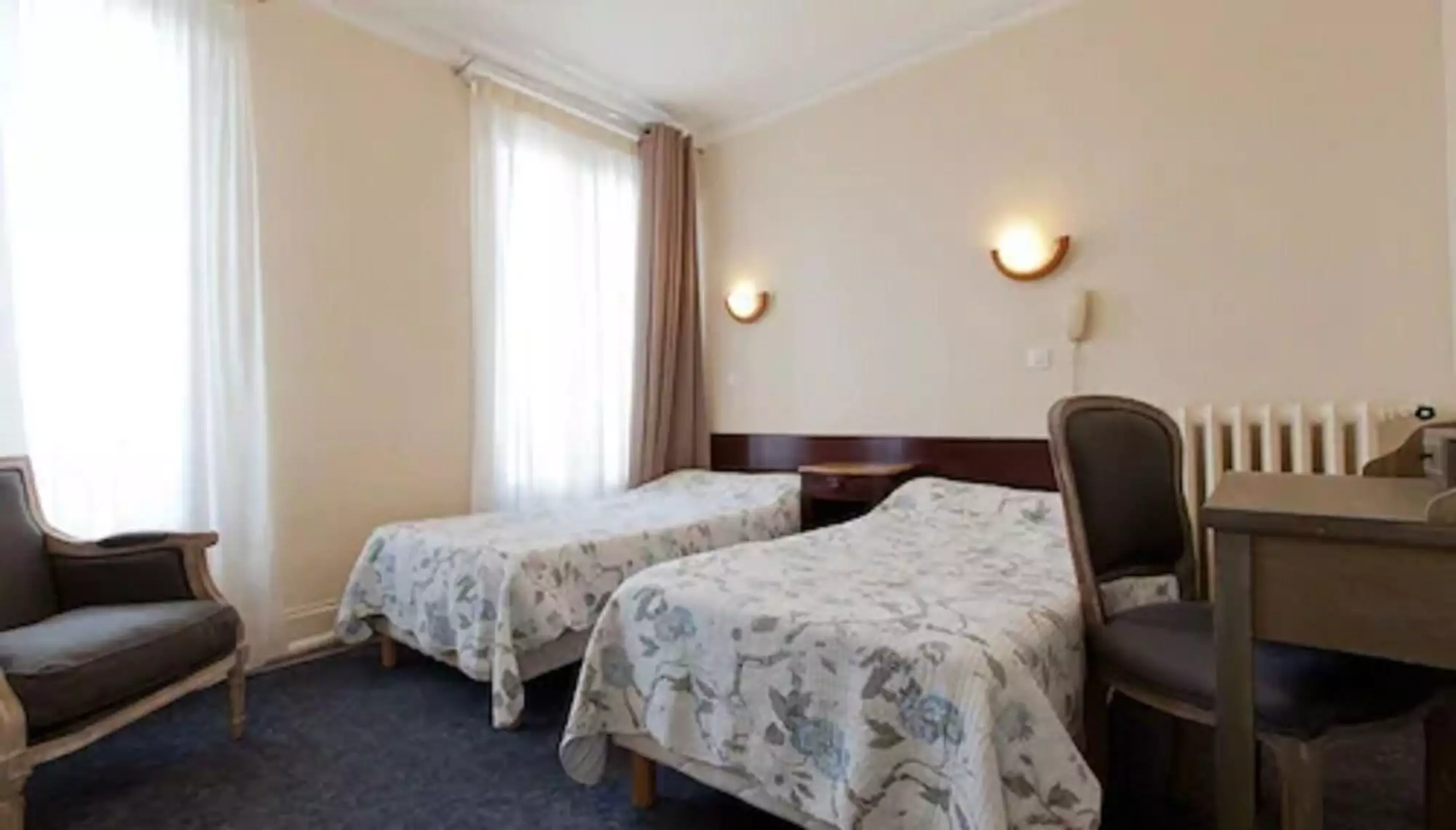 Alibaba https://cdn.alibaba.ir/ostorage/hotel-accommodation-images/6888dc28ac13a7ed0d85fe8c_Paris-Grand-H-tel-de-l-Europe-0.webp