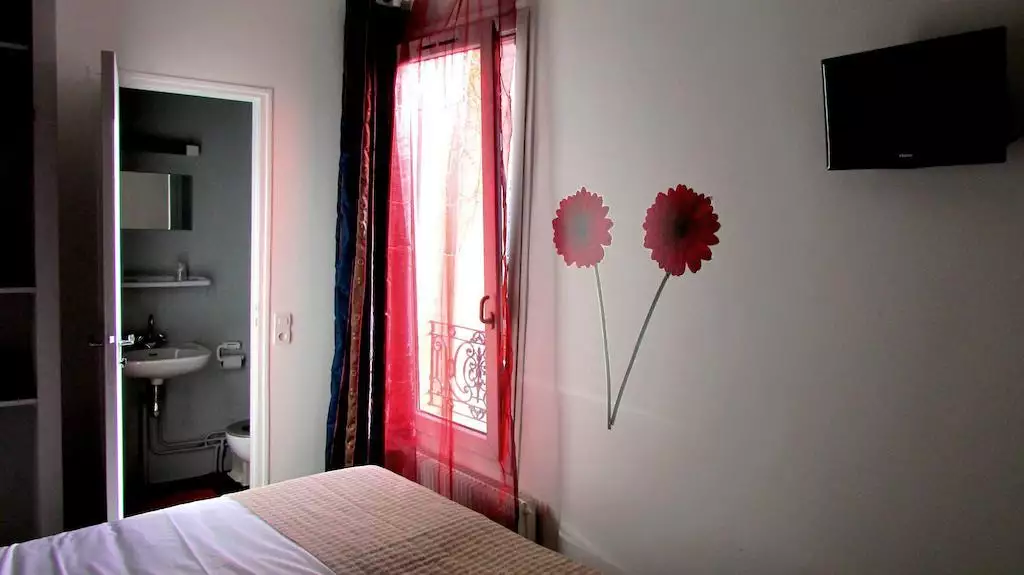 Alibaba https://cdn.alibaba.ir/ostorage/hotel-accommodation-images/6888dd55ac13a7ed0d860201_Paris-H-tel-Choisy-0.webp