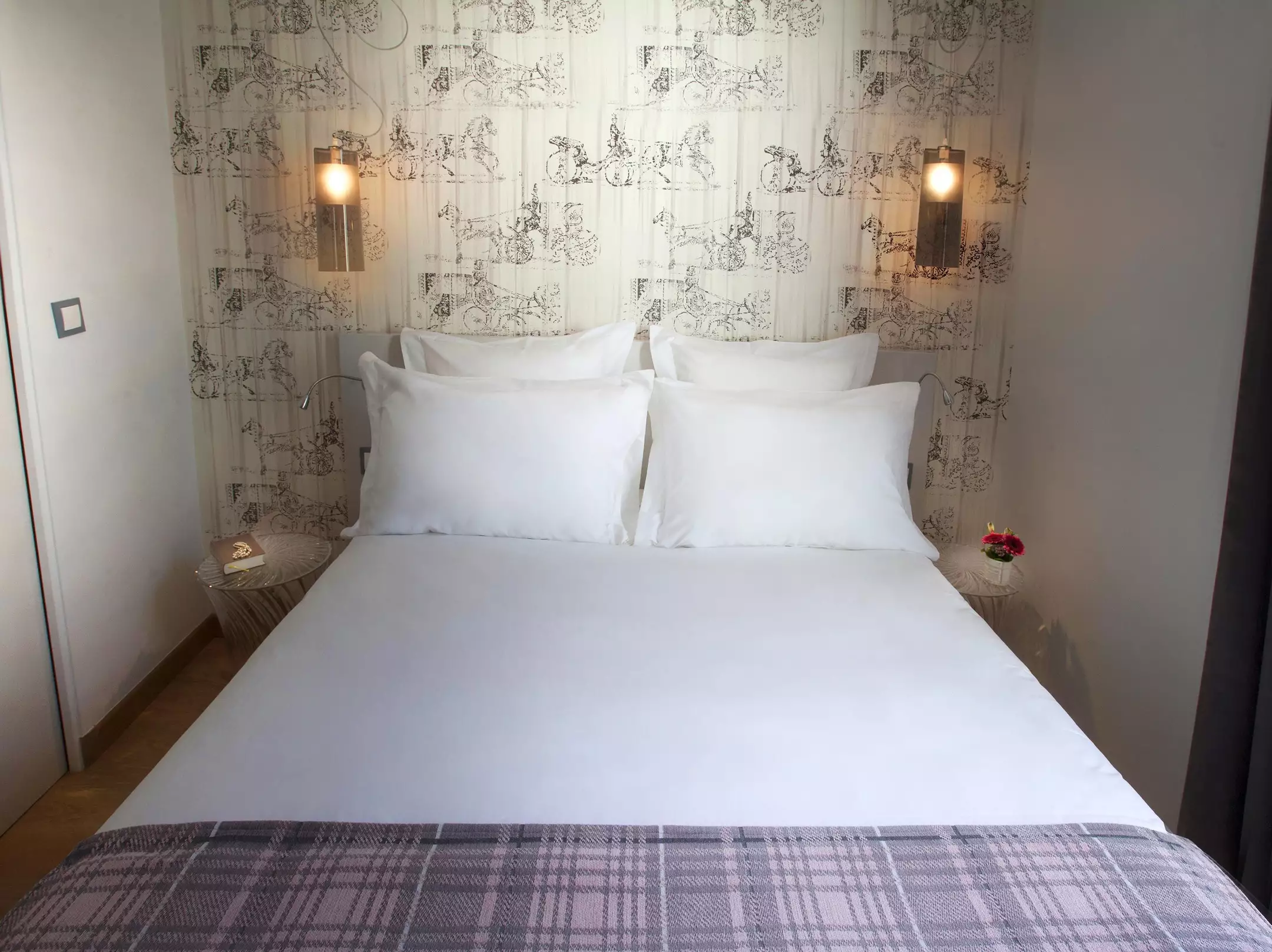 Alibaba https://cdn.alibaba.ir/ostorage/hotel-accommodation-images/6888ddc6ac13a7ed0d86036a_Paris-H-tel-Le-Mireille-0.webp