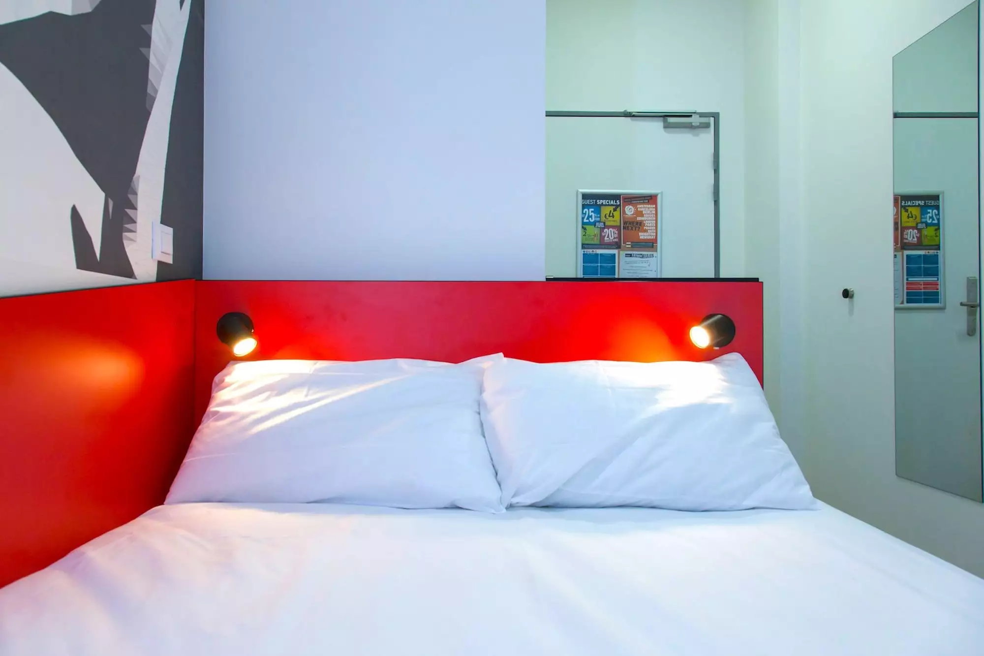 هتل St Christopher's Budget Hotel Paris - Gare du Nord پاریس