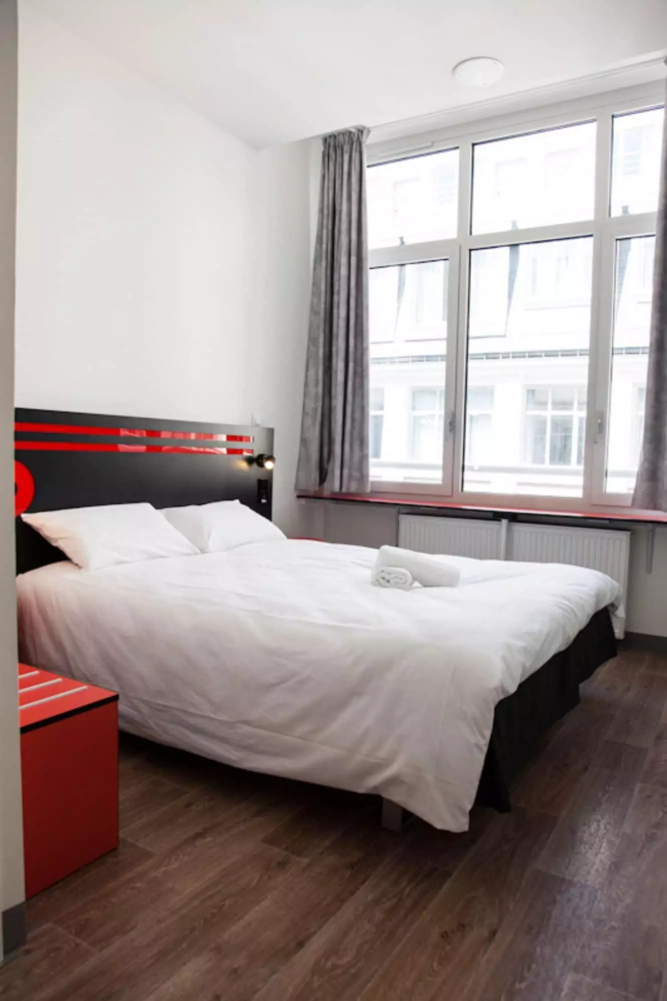 هتل St Christopher's Budget Hotel Paris - Gare du Nord پاریس