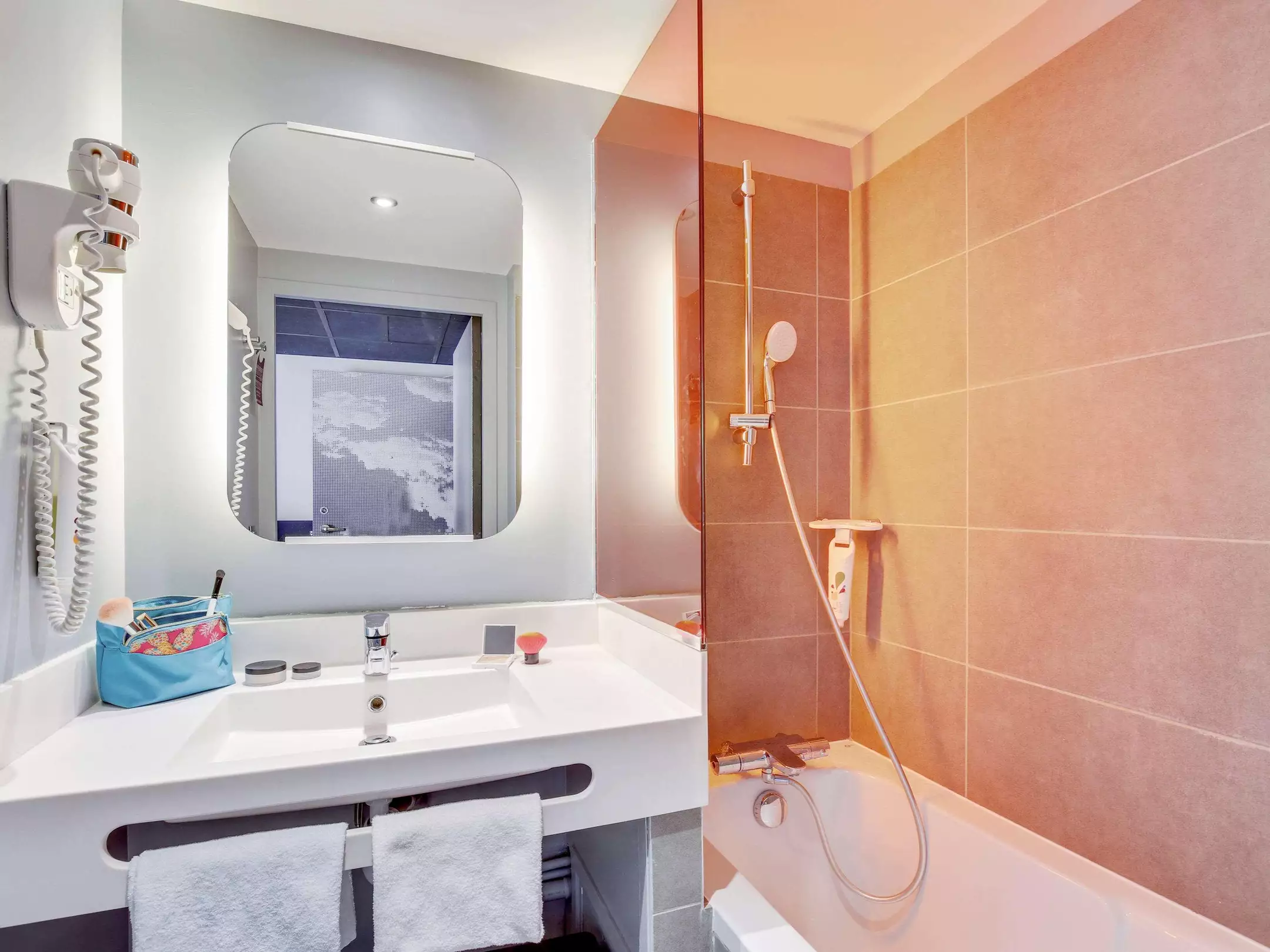 هتل Hotel ibis Styles Paris Charles de Gaulle Airport پاریس