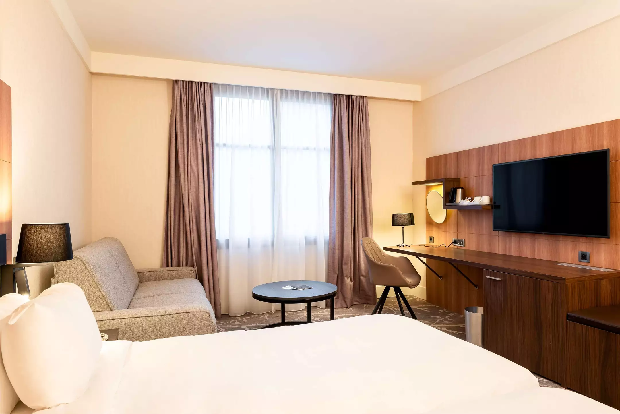 هتل Radisson Blu Paris-Boulogne پاریس