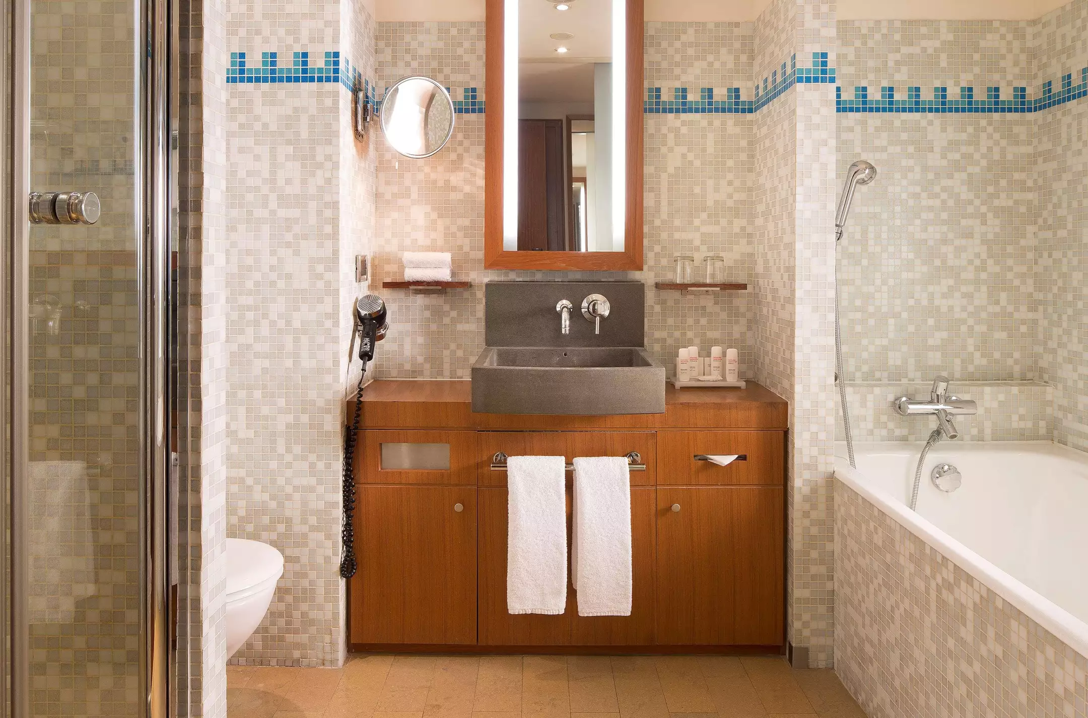 هتل Radisson Blu Champs Elysees پاریس