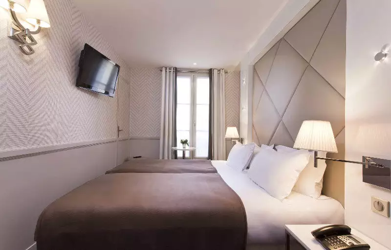 هتل Hotel Longchamp Elysees پاریس