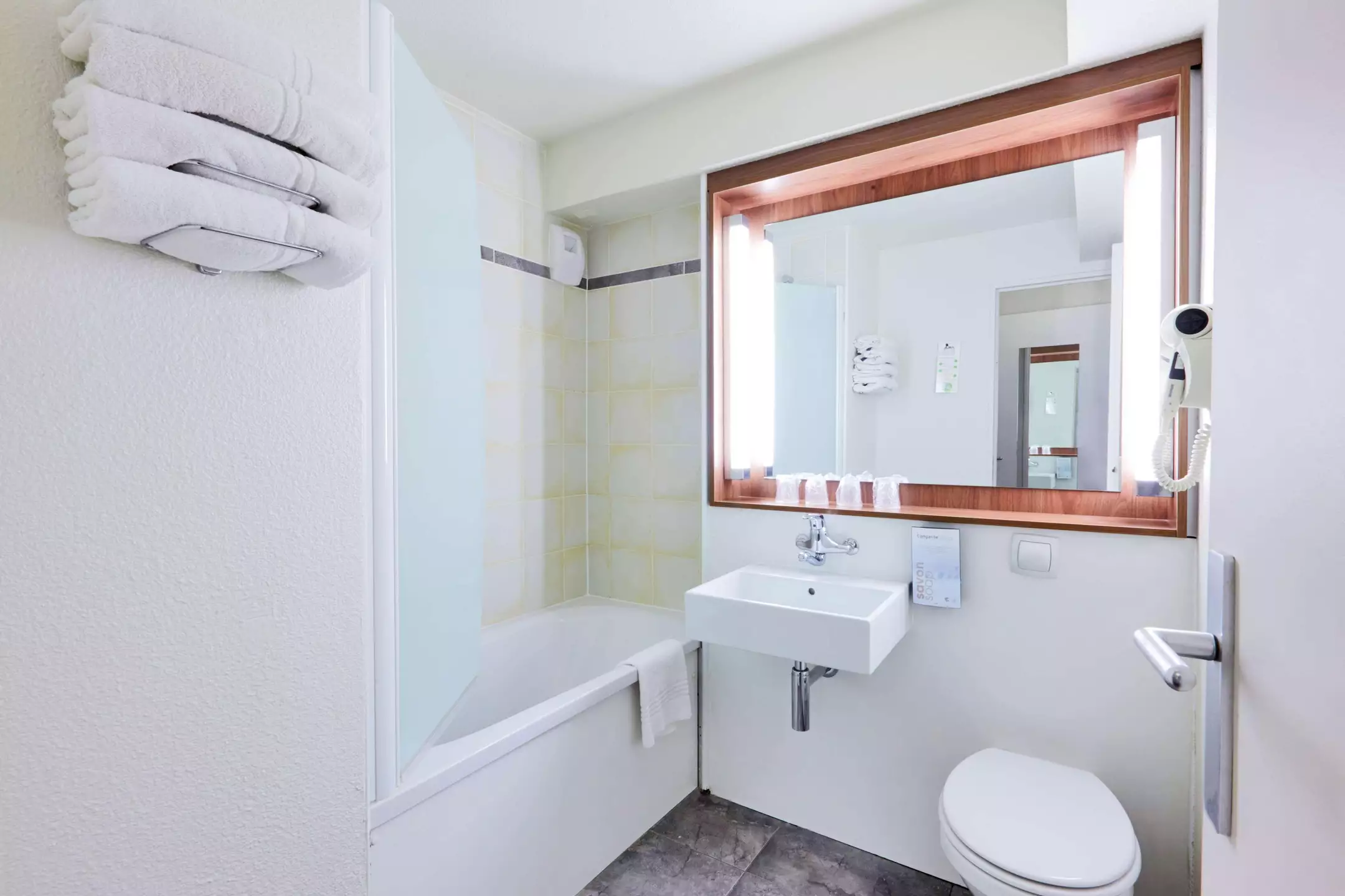 هتل Hotel Campanile Paris Est - Porte de Bagnolet پاریس