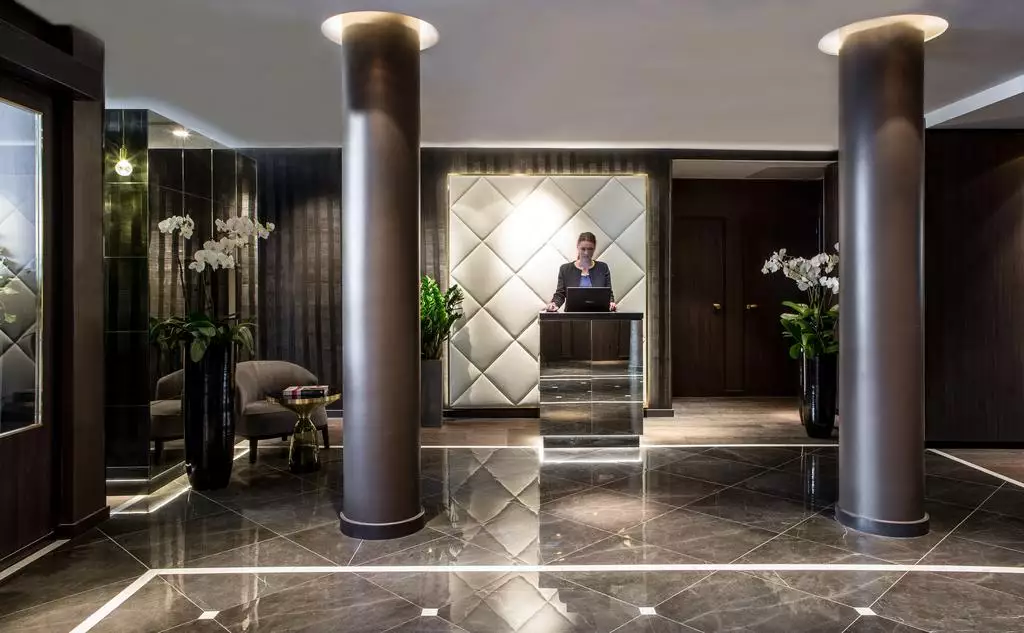 هتل Hotel Le Parisis پاریس