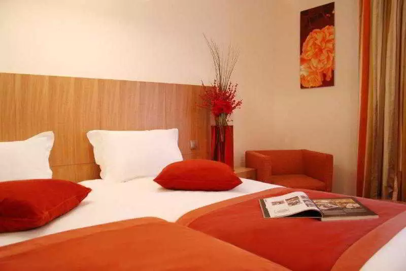 Alibaba https://cdn.alibaba.ir/ostorage/hotel-accommodation-images/6888e524ac13a7ed0d861365_Paris-Westside-Arc-de-Triomphe-0.webp