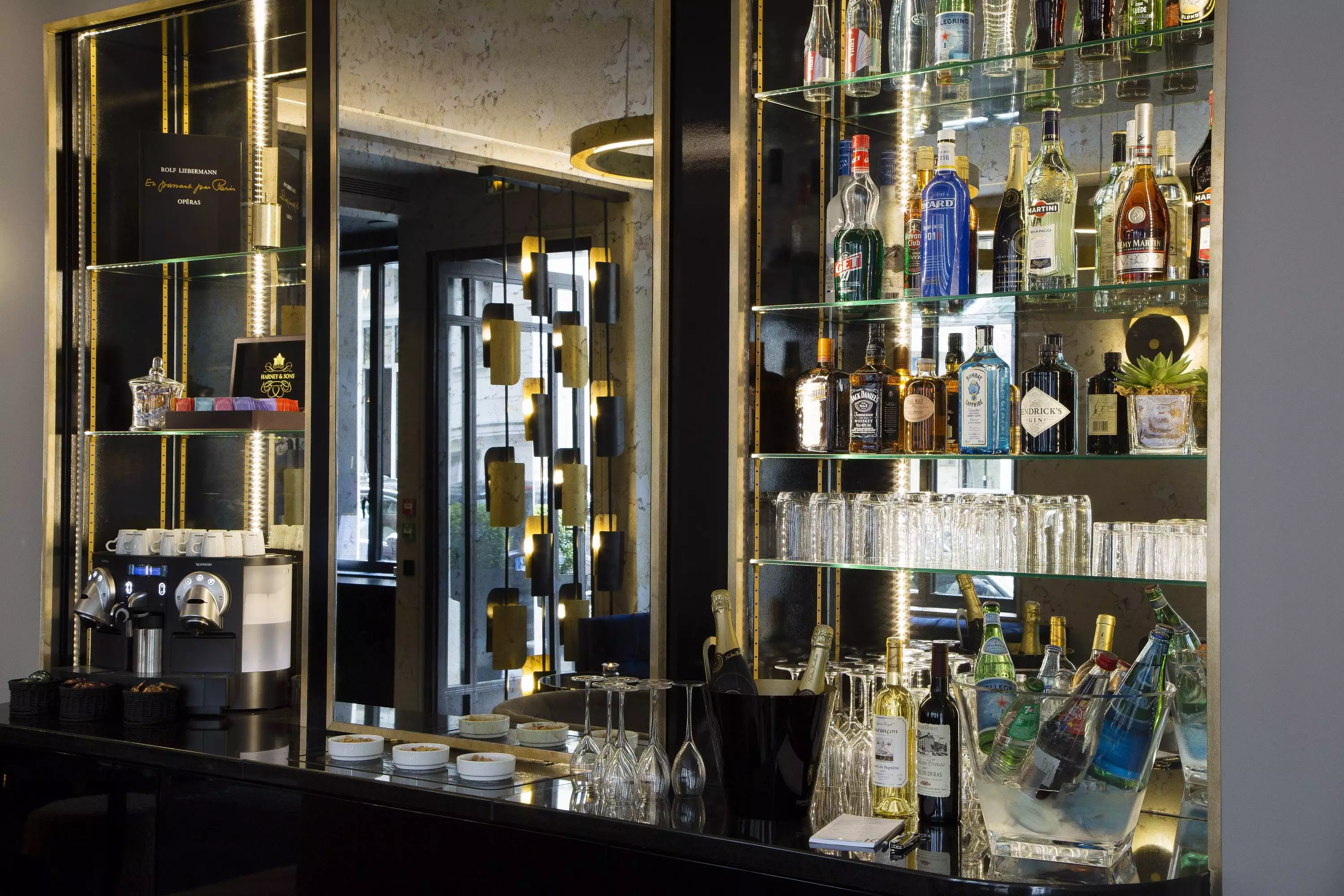 هتل Le 10 Bis پاریس