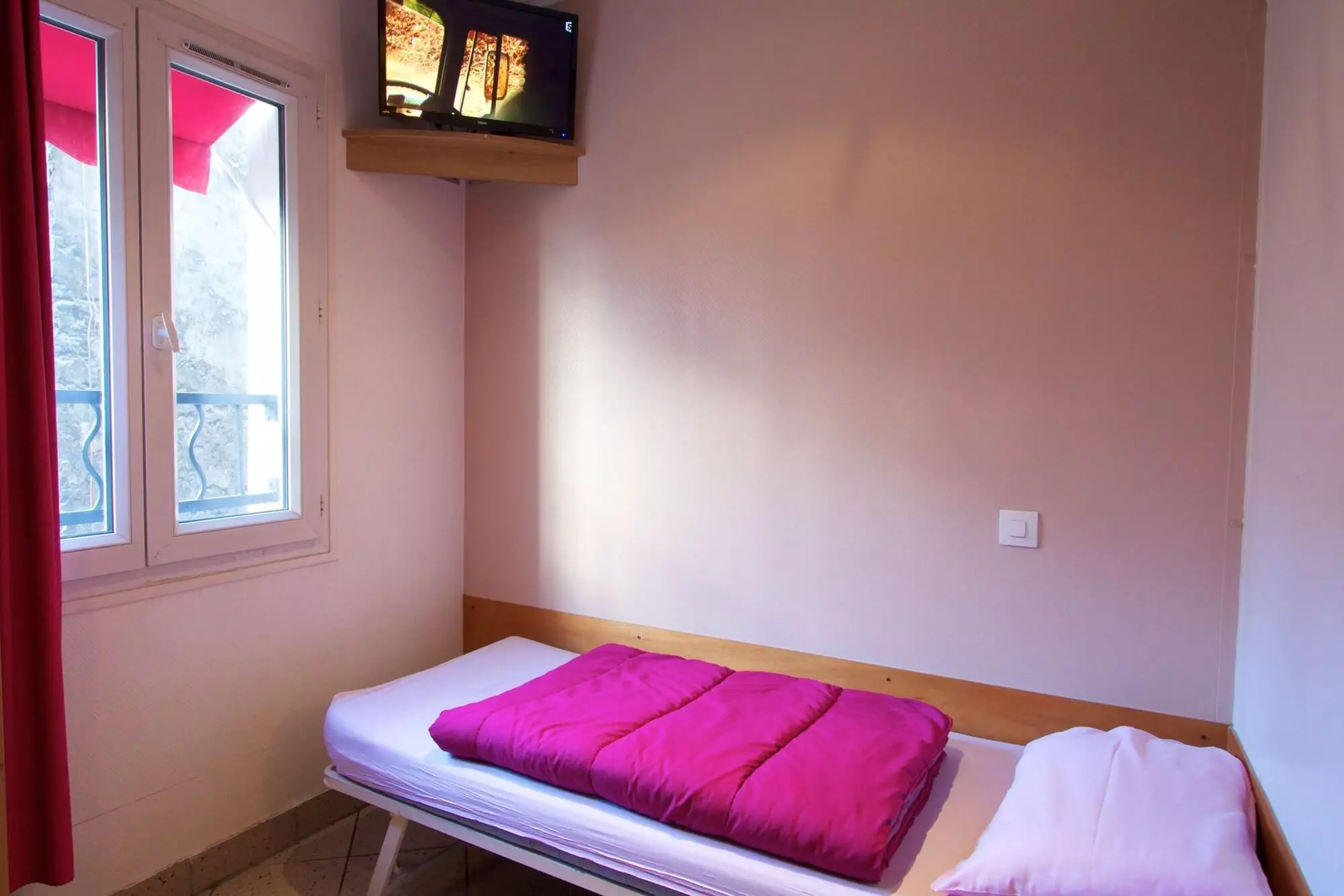 هتل Bastille Hostel پاریس