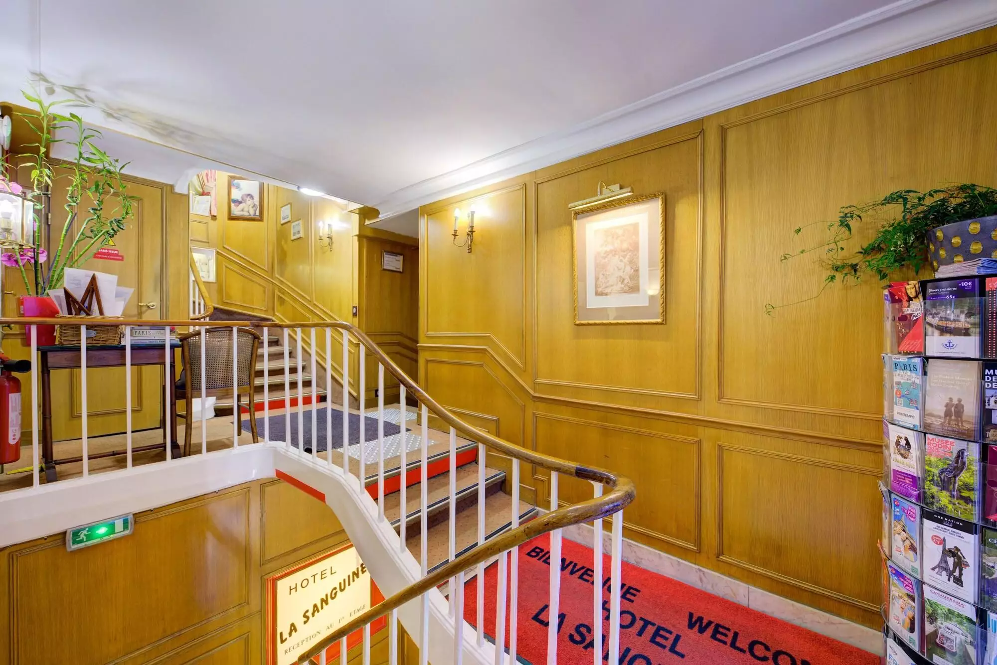 هتل لا سانگوین پاریس