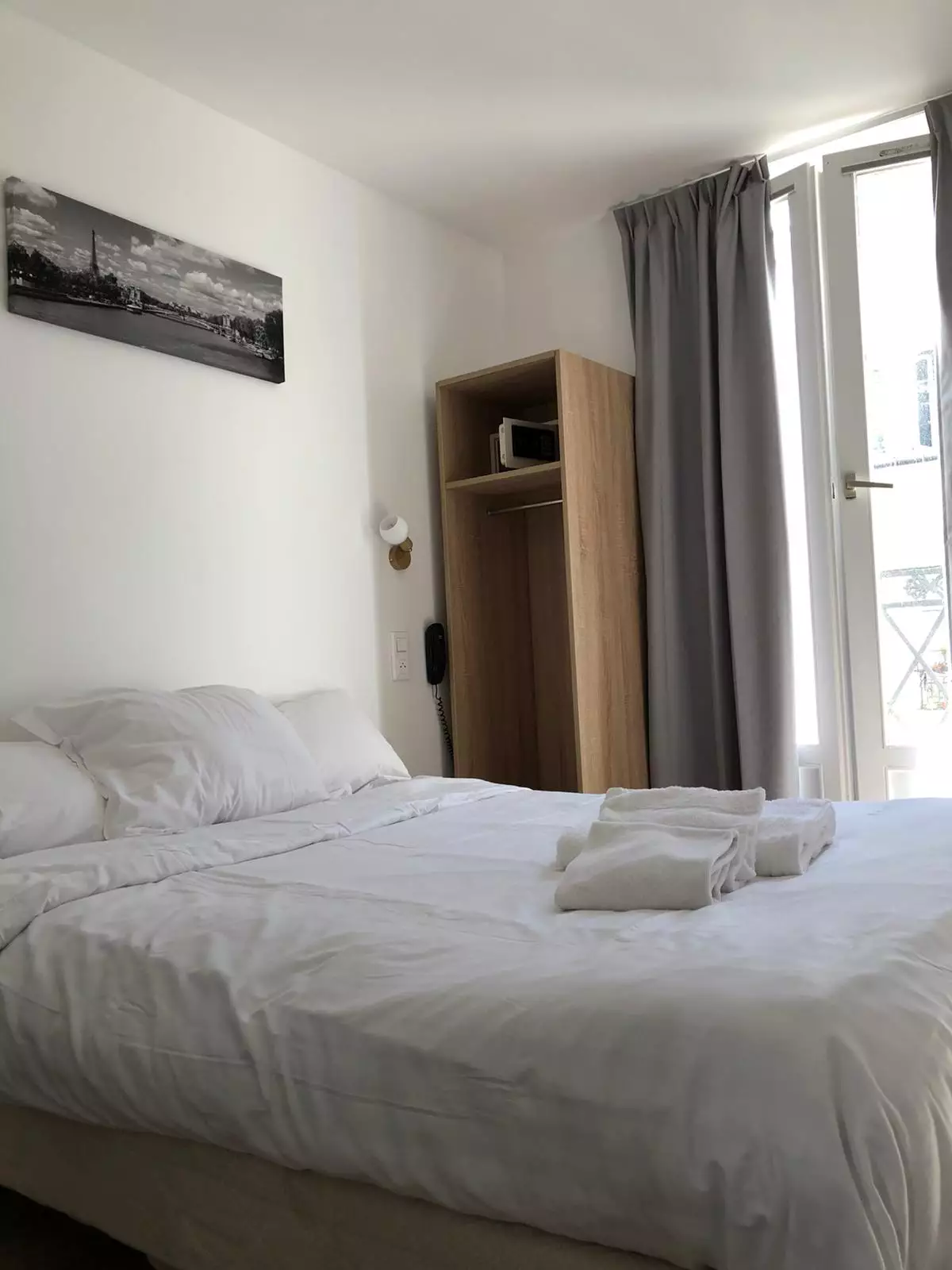 هتل De Bordeaux پاریس