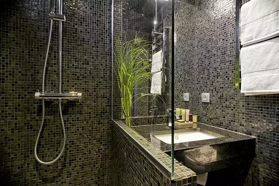 هتل B Montmartre پاریس