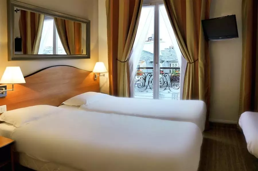 هتل Hotel Eden Montmatre پاریس