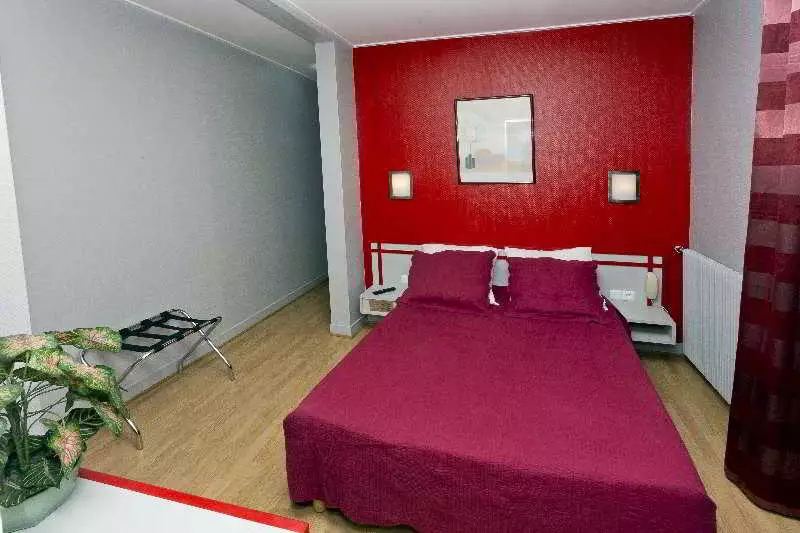 هتل Hipotel Paris Belgrand Marie 20Éme پاریس