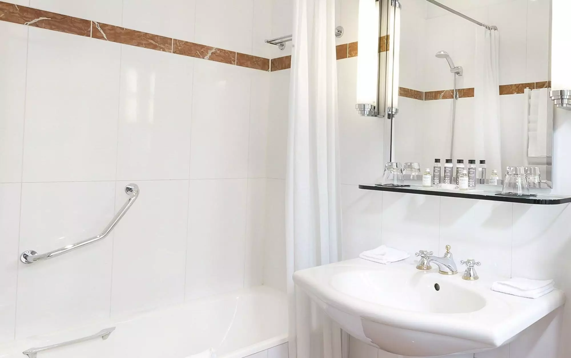 Alibaba https://cdn.alibaba.ir/ostorage/hotel-accommodation-images/6888f05bac13a7ed0d862c09_Paris-H-tel-Claridge-0.webp