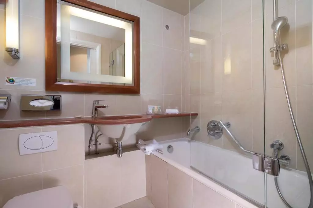 هتل Hotel Paris Louvre Opera پاریس