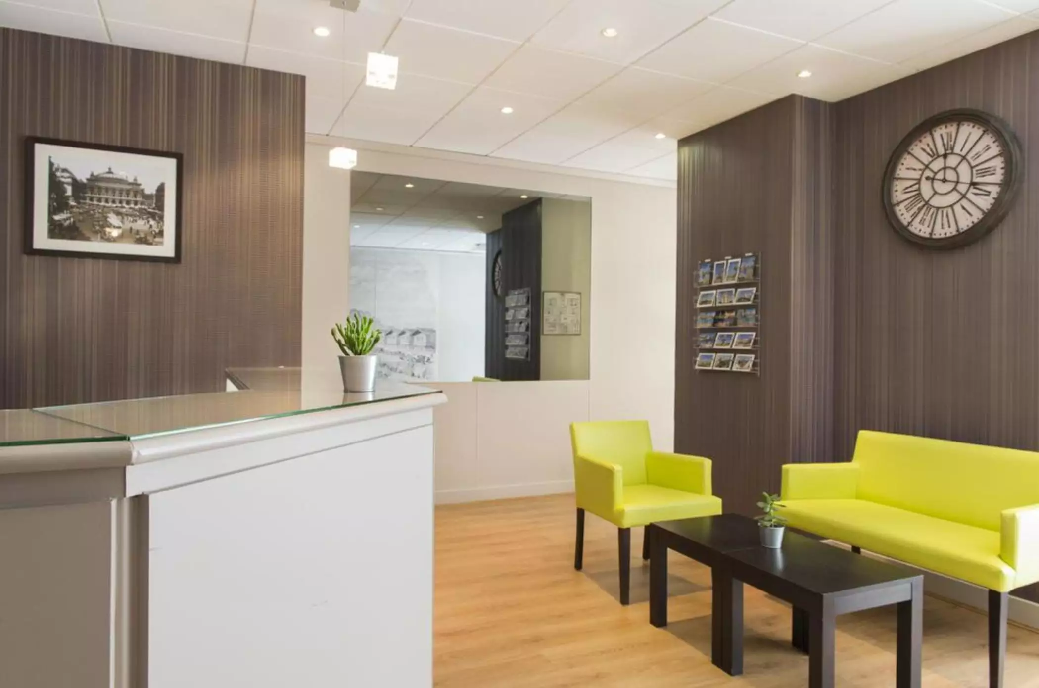 Alibaba https://cdn.alibaba.ir/ostorage/hotel-accommodation-images/6888f441ac13a7ed0d86340a_Paris-Classics-Bastille-0.webp