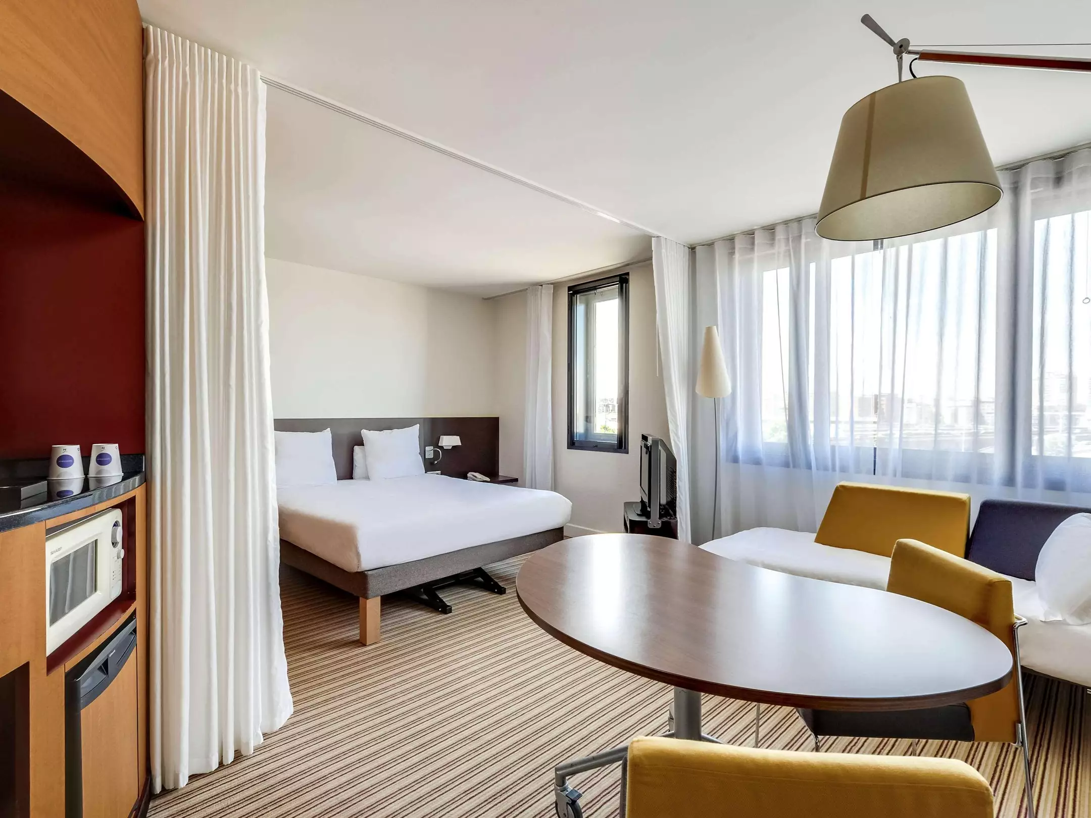 هتل Novotel Suites Paris Nord 18ème پاریس