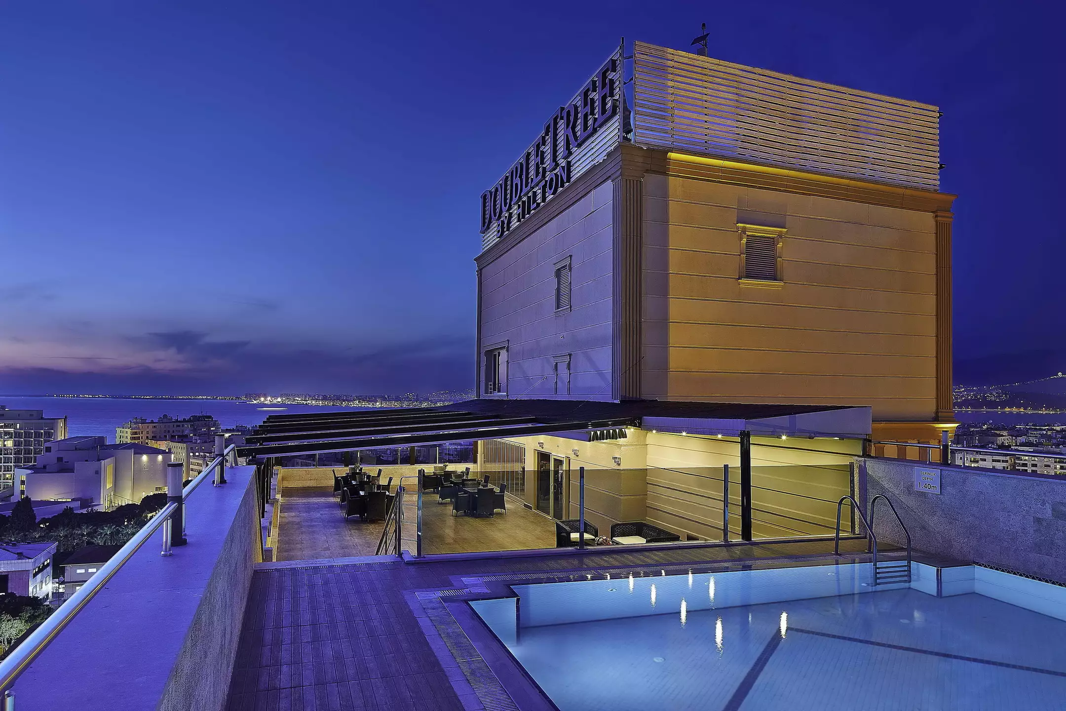 Alibaba https://cdn.alibaba.ir/ostorage/hotel-accommodation-images/6888f8b3ac13a7ed0d863d40_Izmir-DoubleTree-by-Hilton-Hotel-Izmir--Alsancak-0.webp