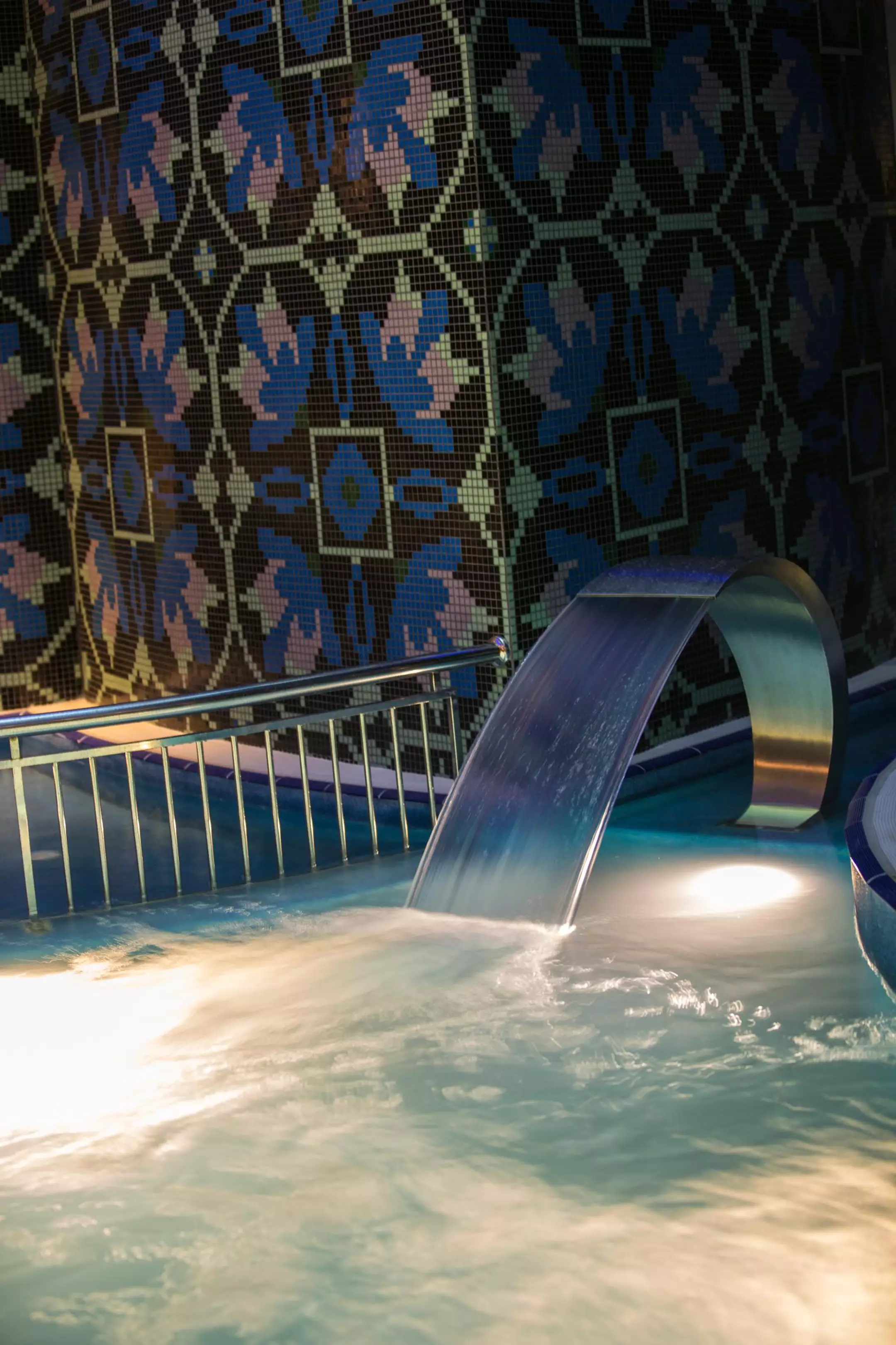 هتل رنسانس ازمیر ازمیر