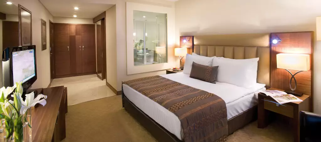 Alibaba https://cdn.alibaba.ir/ostorage/hotel-accommodation-images/6888fad8ac13a7ed0d864169_Izmir-Movenpick-Hotel-Izmir-0.webp