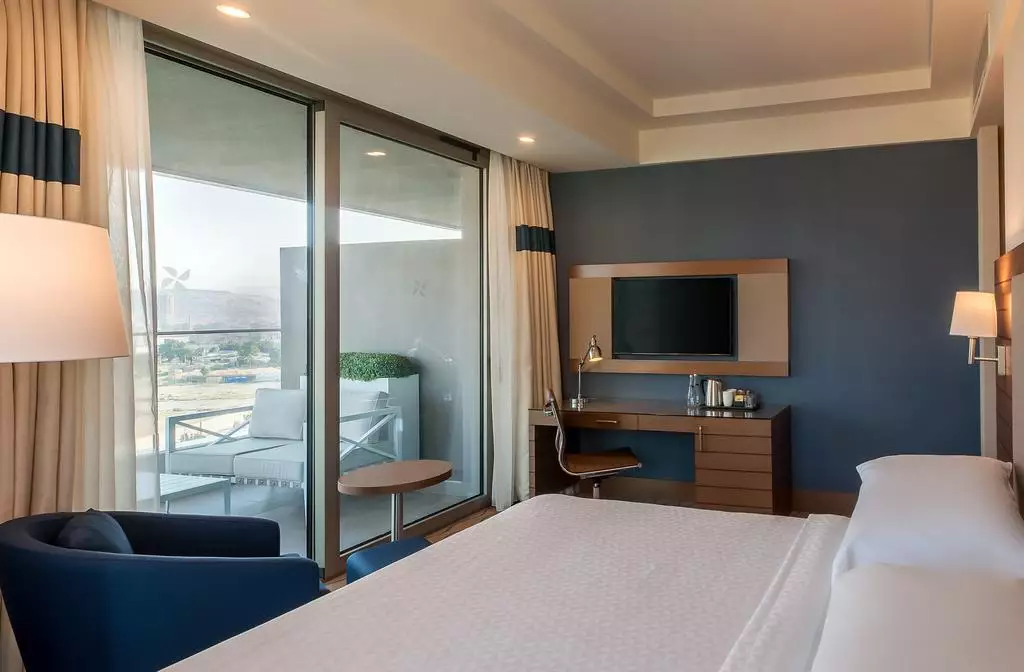 Alibaba https://cdn.alibaba.ir/ostorage/hotel-accommodation-images/6888fb4bac13a7ed0d864261_Izmir-Four-Points-By-Sheraton-Izmir-0.webp