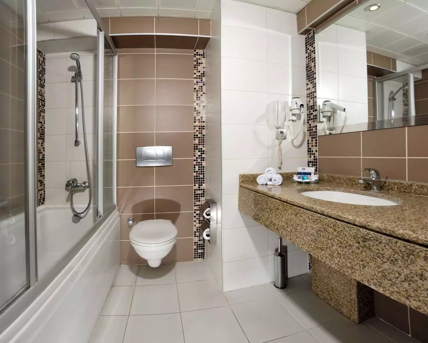 هتل بست وسترن پلاس کوناک ازمیر