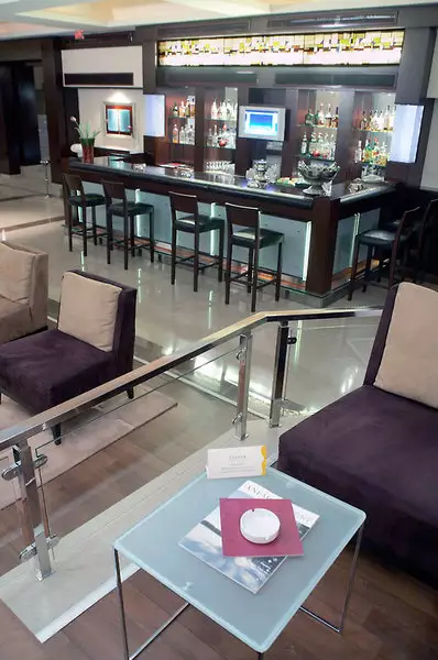 Alibaba https://cdn.alibaba.ir/ostorage/hotel-accommodation-images/6888fba7ac13a7ed0d864317_Izmir-Anemon-Fuar-0.webp