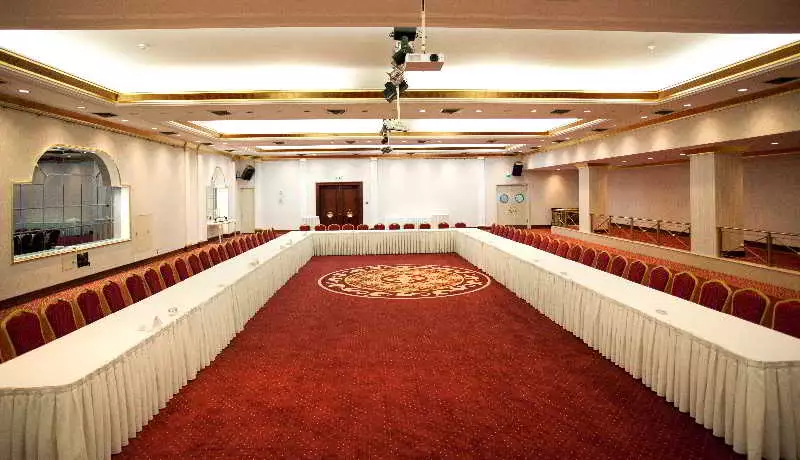 هتل Ege Palas Business Hotel ازمیر