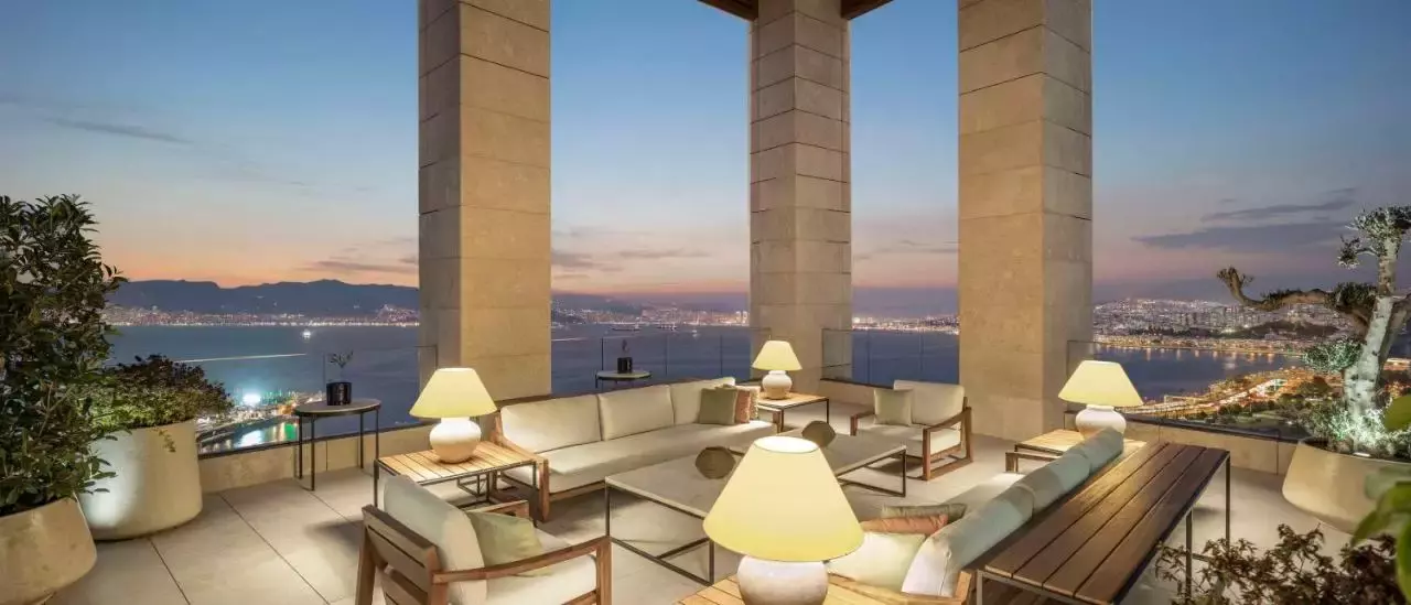 هتل حیات ریجنسی ازمیر ایستینه پارک  ازمیر