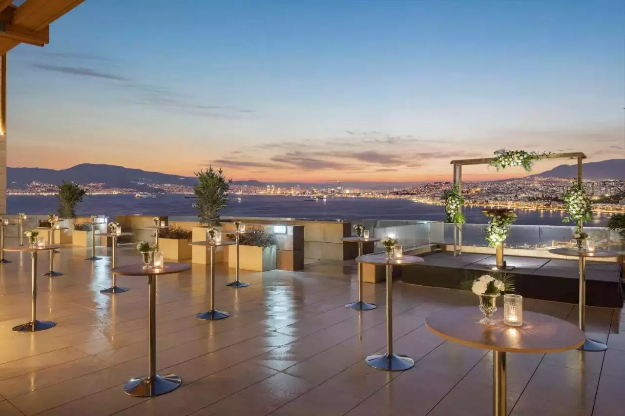 هتل حیات ریجنسی ازمیر ایستینه پارک  ازمیر