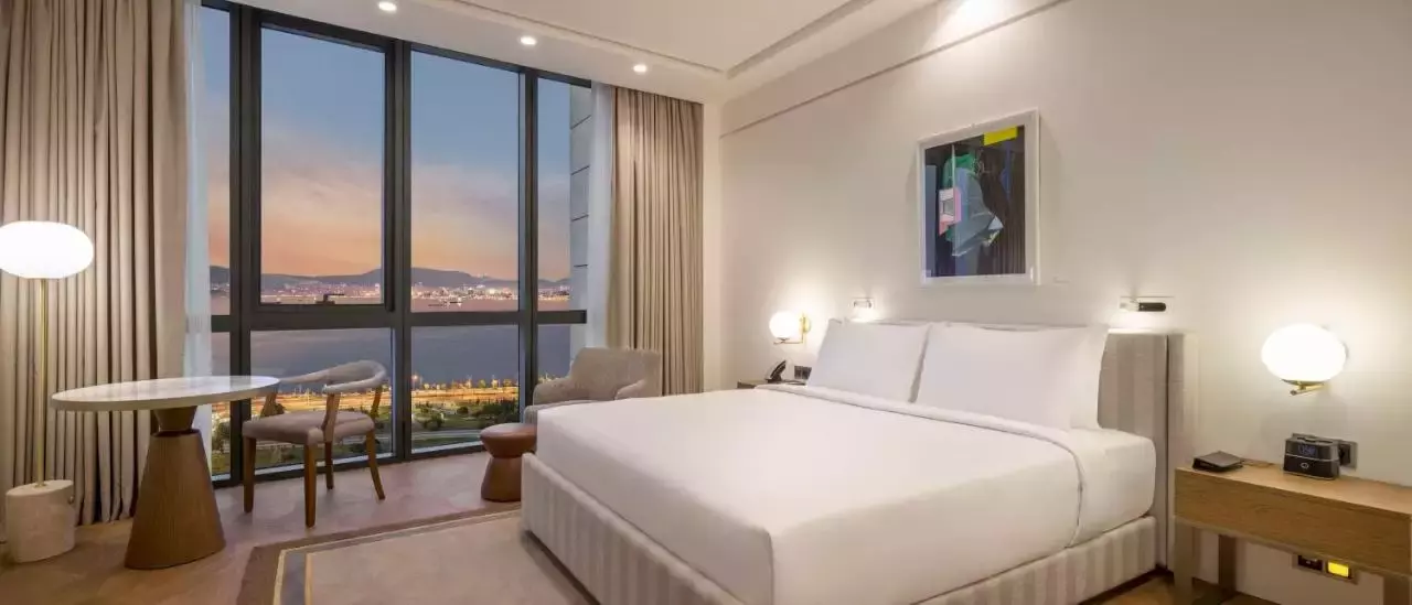 هتل حیات ریجنسی ازمیر ایستینه پارک  ازمیر