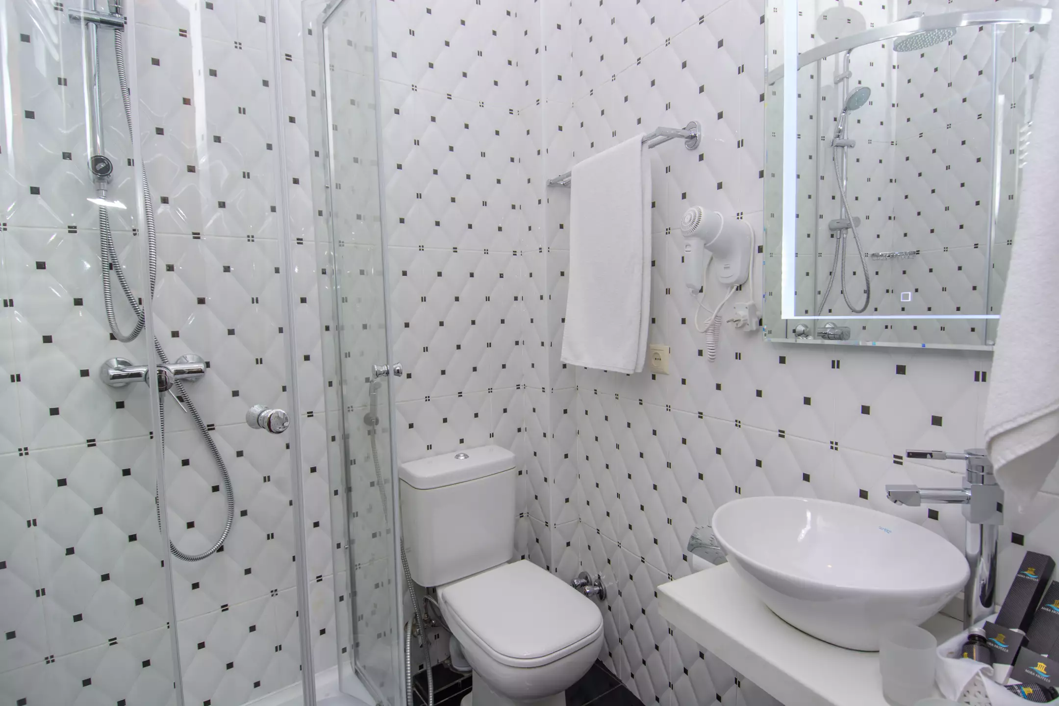 هتل ریور ساید تفلیس