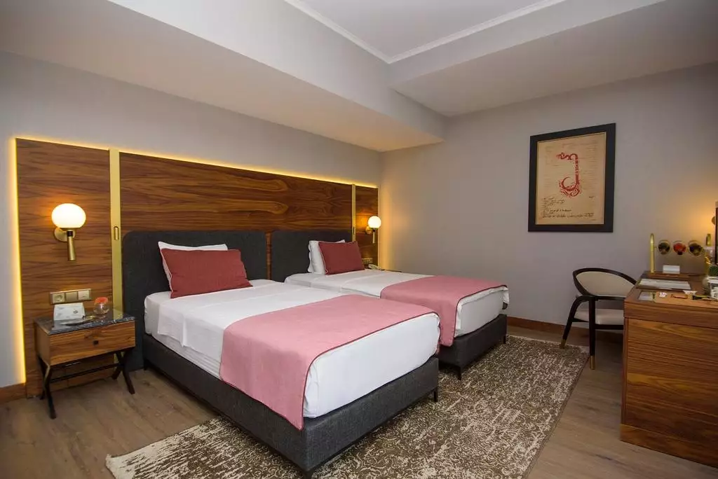 هتل Tiflis Palace تفلیس