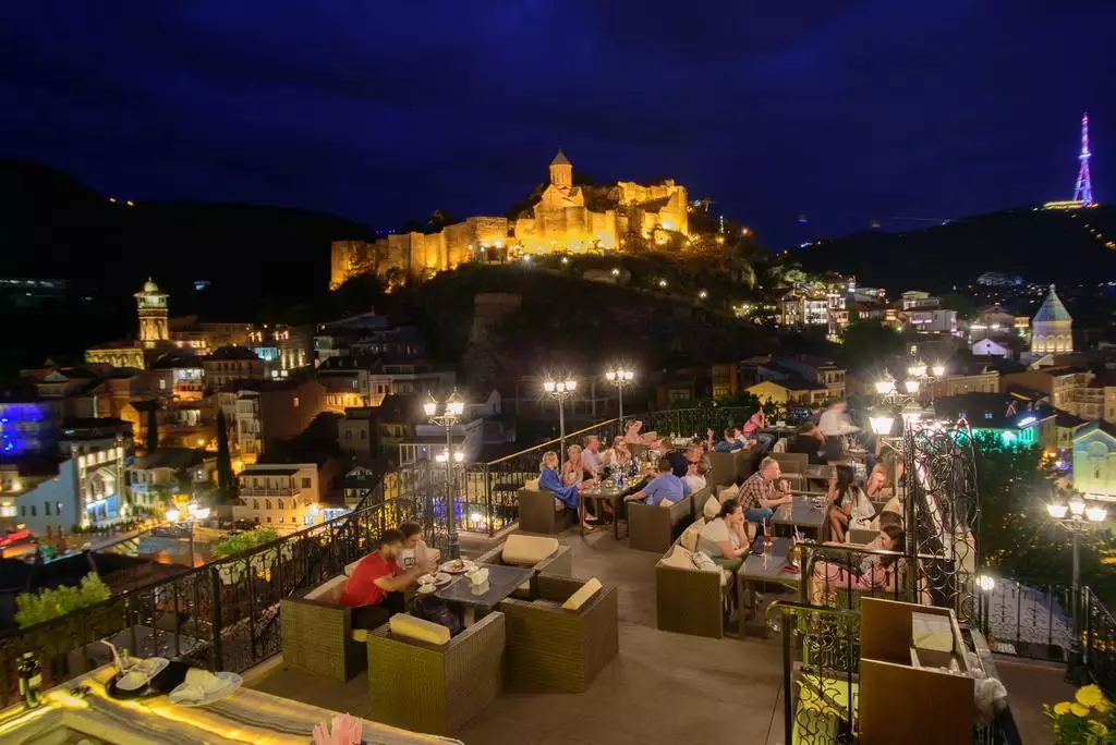 هتل Tiflis Palace تفلیس