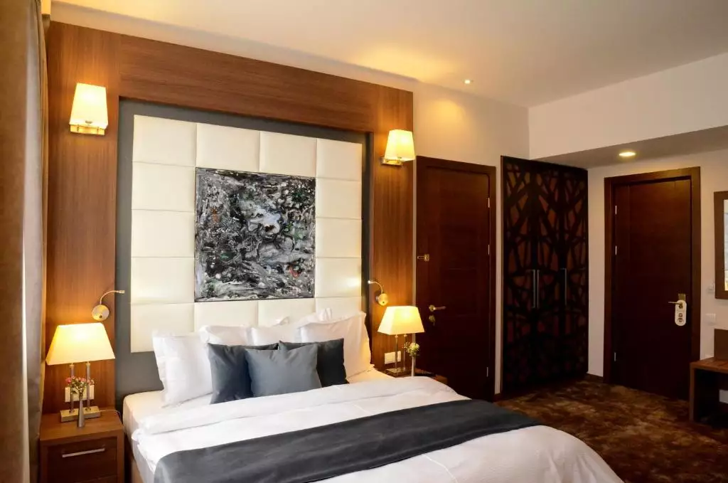 Alibaba https://cdn.alibaba.ir/ostorage/hotel-accommodation-images/6888fe96ac13a7ed0d8649b8_Tbilisi-Cost-Hotel-0.webp
