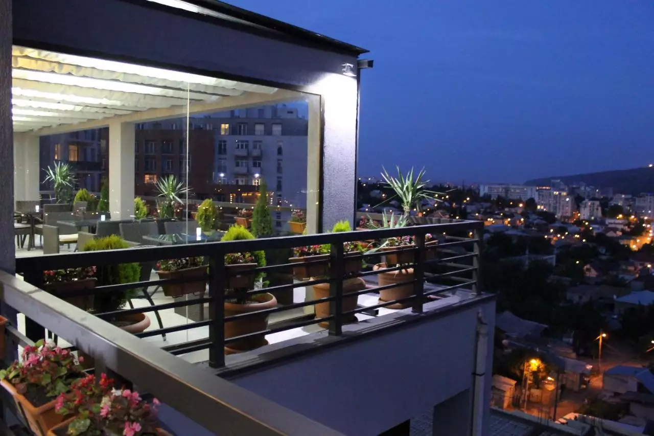 هتل دولابوری تفلیس