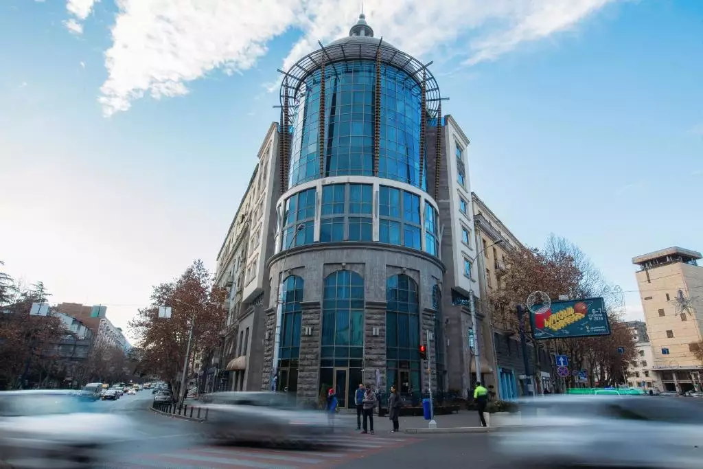 Alibaba https://cdn.alibaba.ir/ostorage/hotel-accommodation-images/688900dfac13a7ed0d86508a_Tbilisi-Green-Queen-Boutique-0.webp