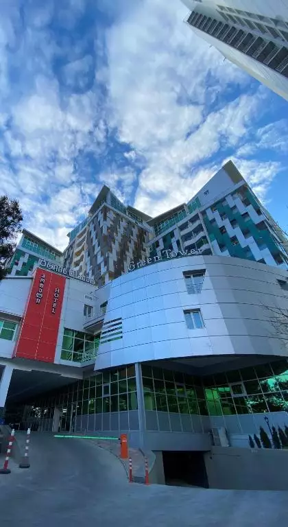 Alibaba https://cdn.alibaba.ir/ostorage/hotel-accommodation-images/688901a3ac13a7ed0d8652e8_Tbilisi-Green-Tower-0.webp